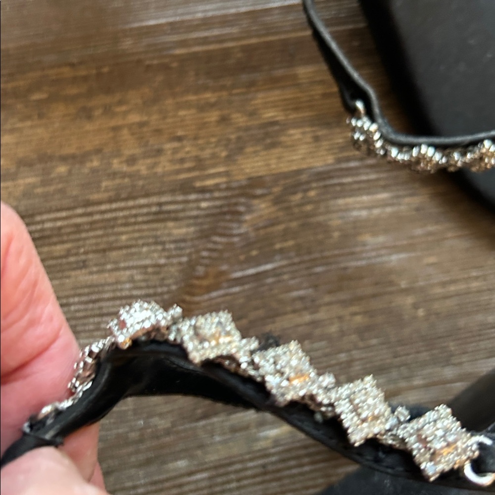 Moda Black Heels with Sparkling Accents - Picture 2 of 3